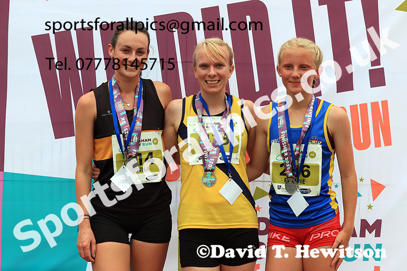 Durham City 5k, 2025 Durham City 5k and 10k, Durham.  Photo: David T. Hewitson/Sports for All Pics